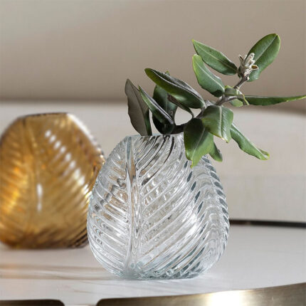 leaf bud vase